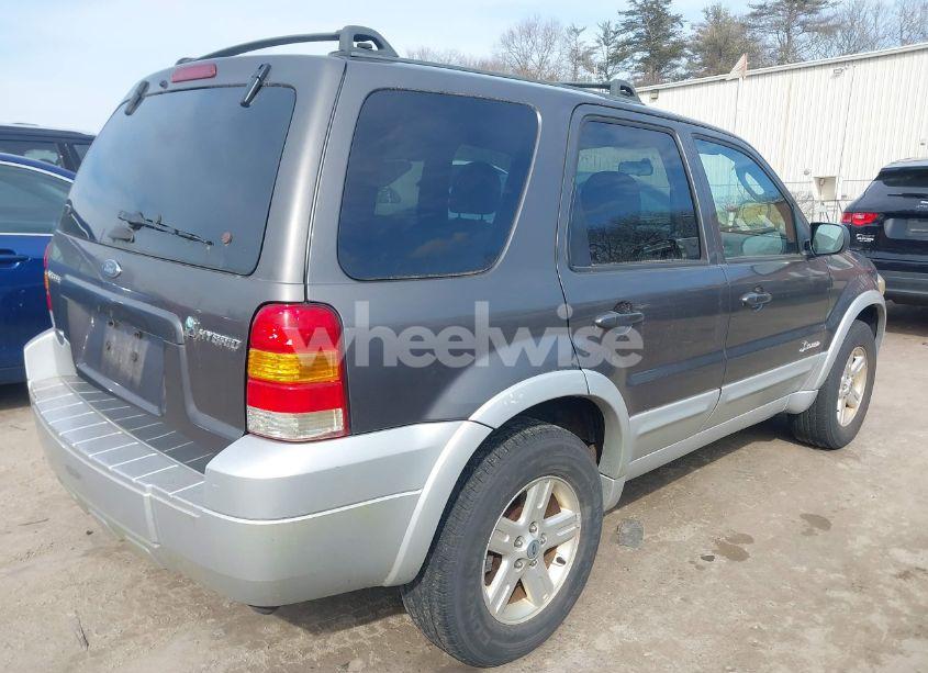 Photo 4 of 2005 Ford Escape HYBRID (VIN 1FMCU96H55KC23712)