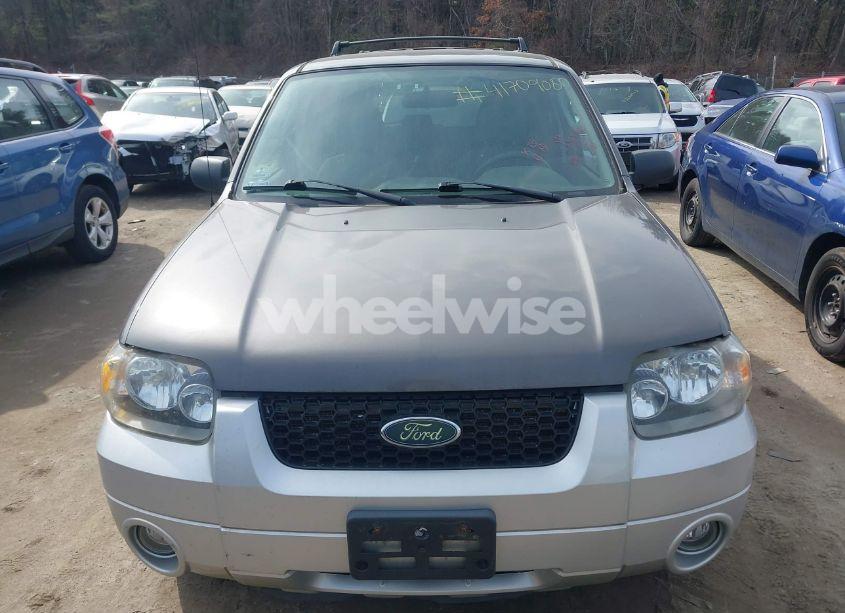 Photo 6 of 2005 Ford Escape HYBRID (VIN 1FMCU96H55KC23712)
