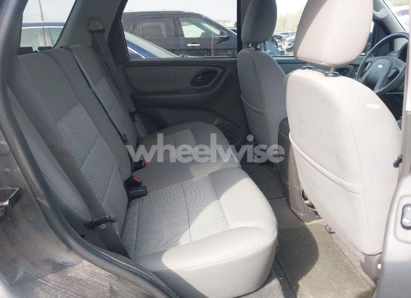 Photo 8 of 2005 Ford Escape HYBRID (VIN 1FMCU96H55KC23712)