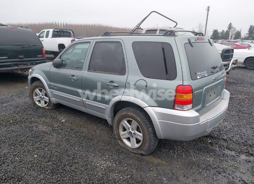 Photo 3 of 2005 Ford Escape HYBRID (VIN 1FMCU96H65KE10666)