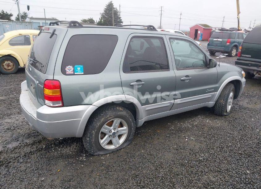 Photo 4 of 2005 Ford Escape HYBRID (VIN 1FMCU96H65KE10666)