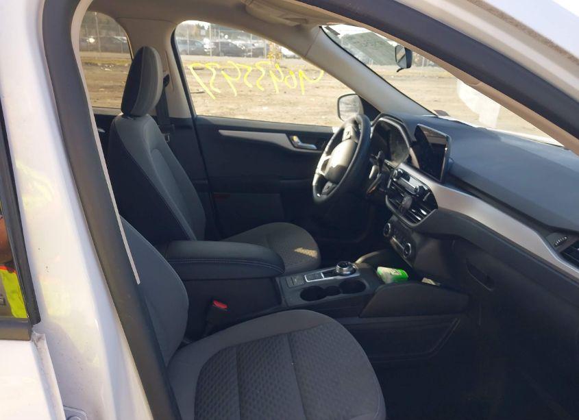 Photo 5 of 2020 Ford Escape SE SPORT HYBRID (VIN 1FMCU9BZ0LUB09956)