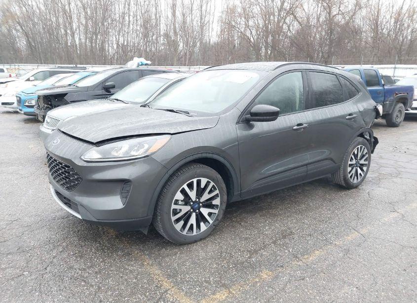 Photo 2 of 2020 Ford Escape SE SPORT HYBRID (VIN 1FMCU9BZ0LUC57752)
