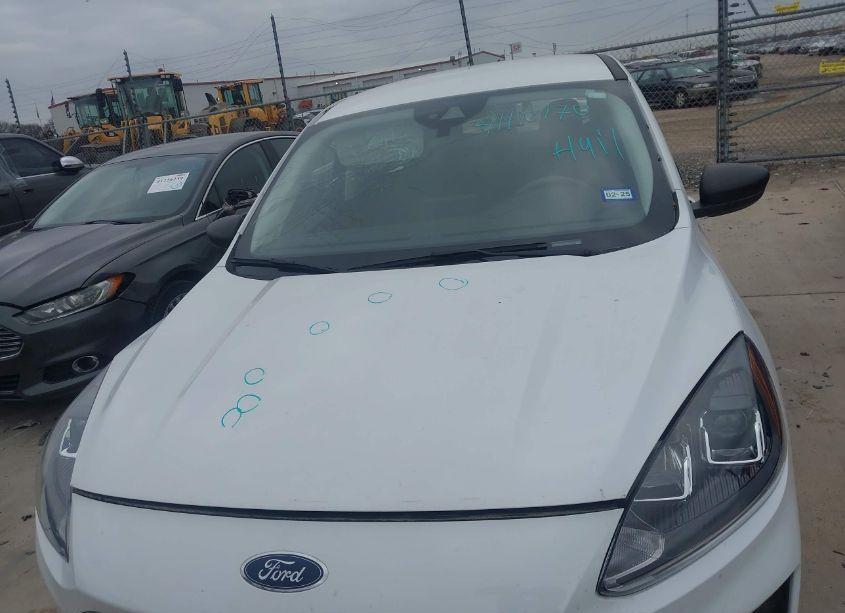 Photo 17 of 2022 Ford Escape SE HYBRID (VIN 1FMCU9BZ1NUA11943)