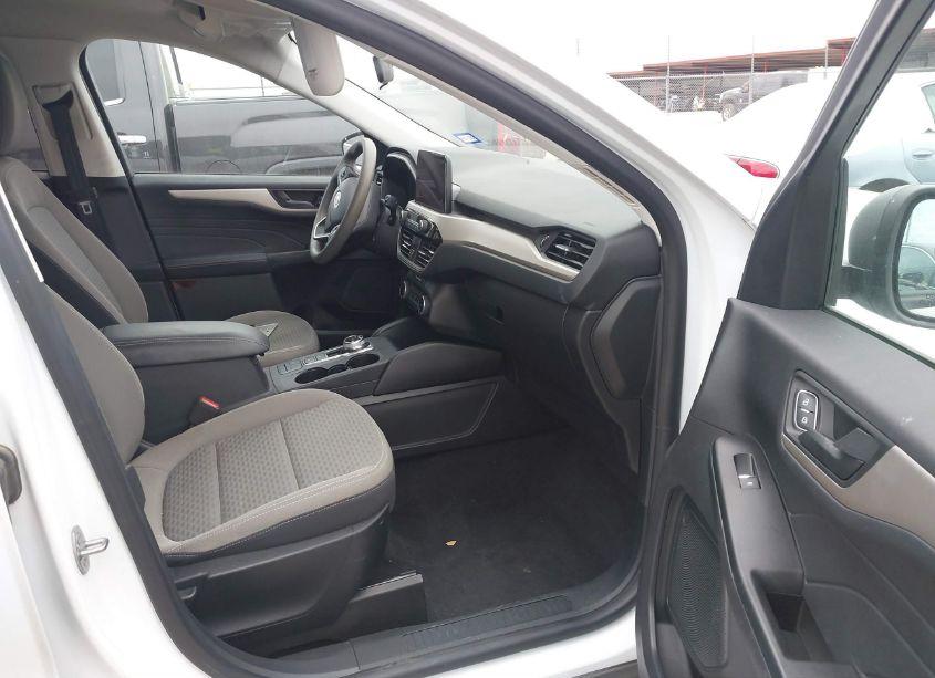 Photo 5 of 2022 Ford Escape SE HYBRID (VIN 1FMCU9BZ1NUA11943)