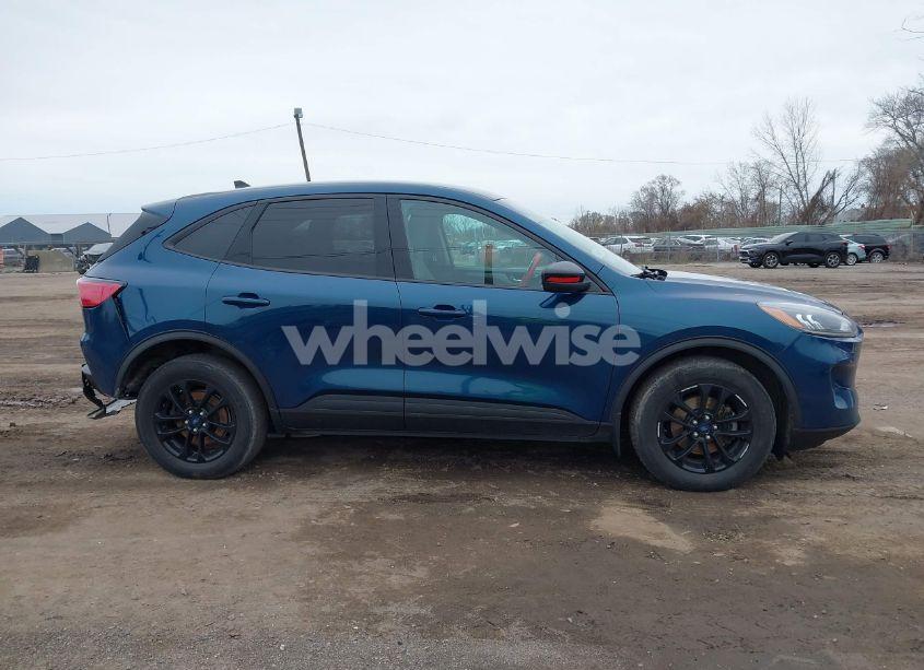 Photo 13 of 2020 Ford Escape SE SPORT HYBRID (VIN 1FMCU9BZ2LUA52451)