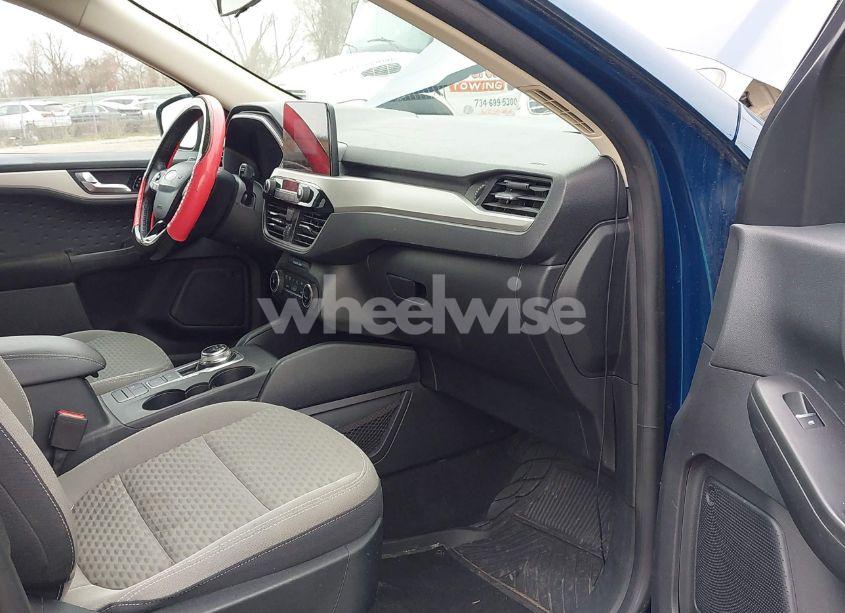 Photo 5 of 2020 Ford Escape SE SPORT HYBRID (VIN 1FMCU9BZ2LUA52451)