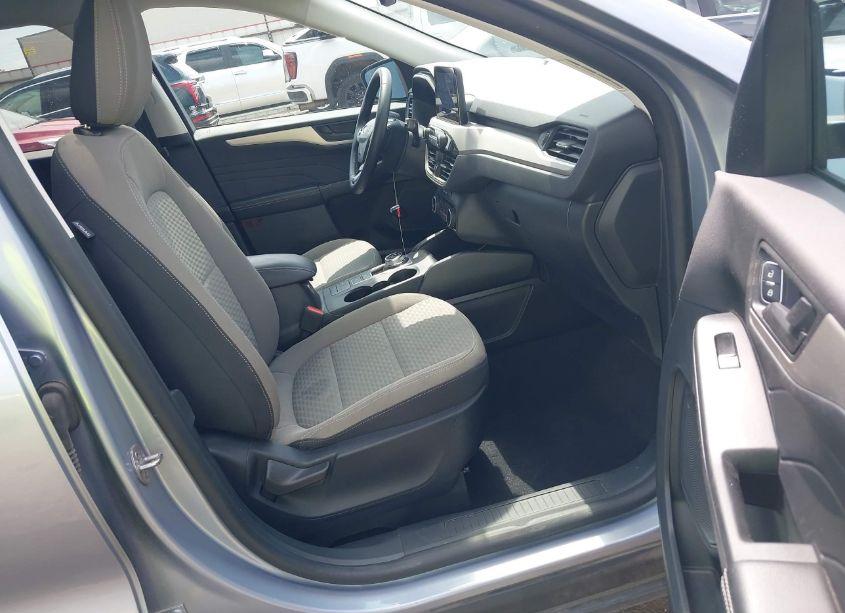 Photo 5 of 2022 Ford Escape SE HYBRID (VIN 1FMCU9BZ2NUA05648)