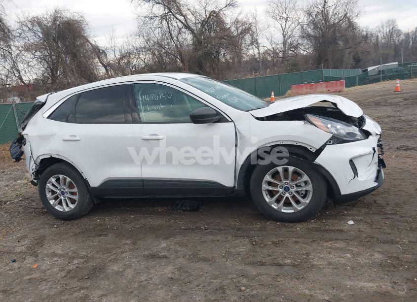 Photo 14 of 2022 Ford Escape SE HYBRID (VIN 1FMCU9BZ2NUA43705)