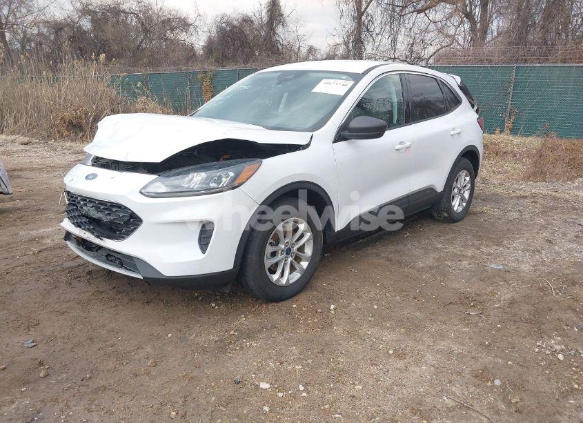 Photo 2 of 2022 Ford Escape SE HYBRID (VIN 1FMCU9BZ2NUA43705)