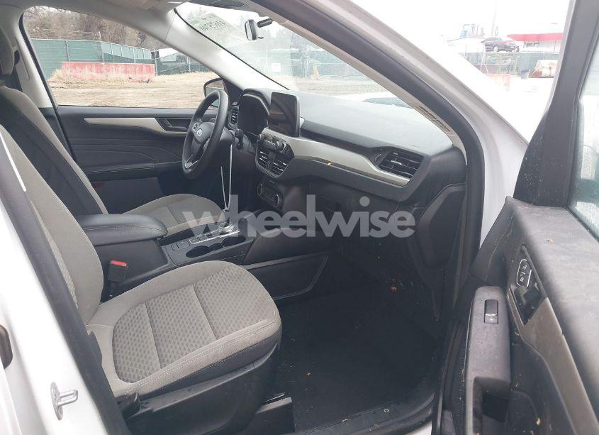 Photo 5 of 2022 Ford Escape SE HYBRID (VIN 1FMCU9BZ2NUA43705)