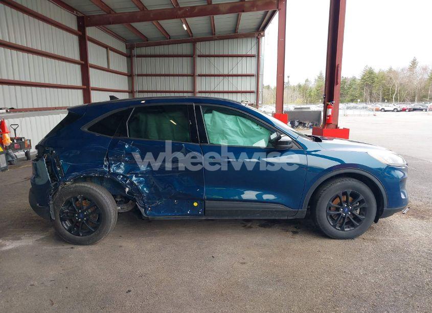 Photo 13 of 2020 Ford Escape SE SPORT HYBRID (VIN 1FMCU9BZ3LUC30738)