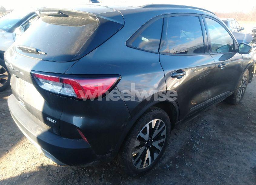 Photo 4 of 2020 Ford Escape SE SPORT HYBRID (VIN 1FMCU9BZ3LUC56739)