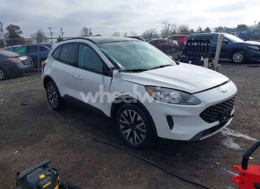 2020 Ford Escape SE SPORT HYBRID (VIN 1FMCU9BZ4LUB11970) main photo