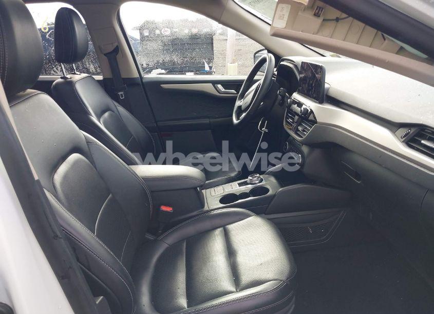 Photo 5 of 2020 Ford Escape SE SPORT HYBRID (VIN 1FMCU9BZ4LUB11970)