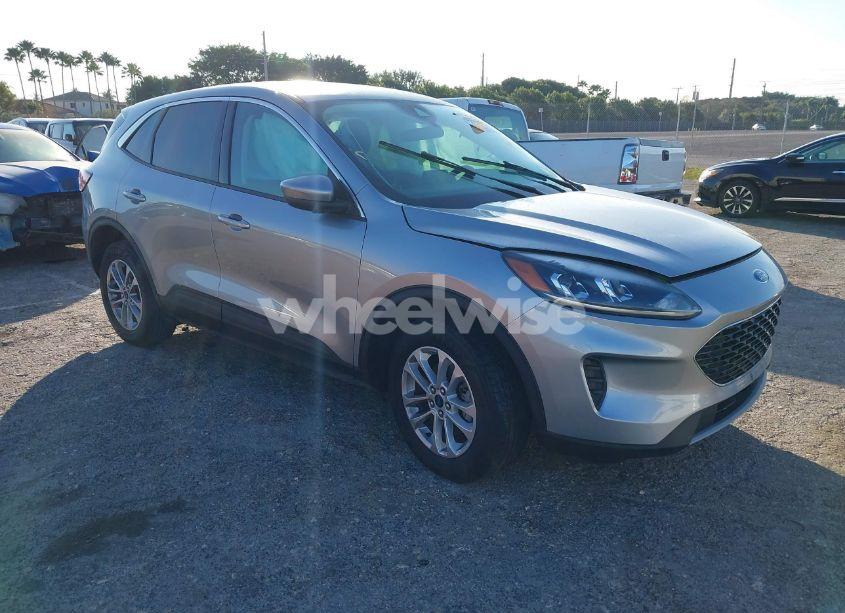 2021 Ford Escape SE HYBRID (VIN 1FMCU9BZ4MUA58687) main photo