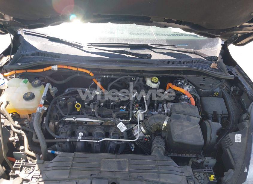 Photo 10 of 2021 Ford Escape SE HYBRID (VIN 1FMCU9BZ7MUA83308)