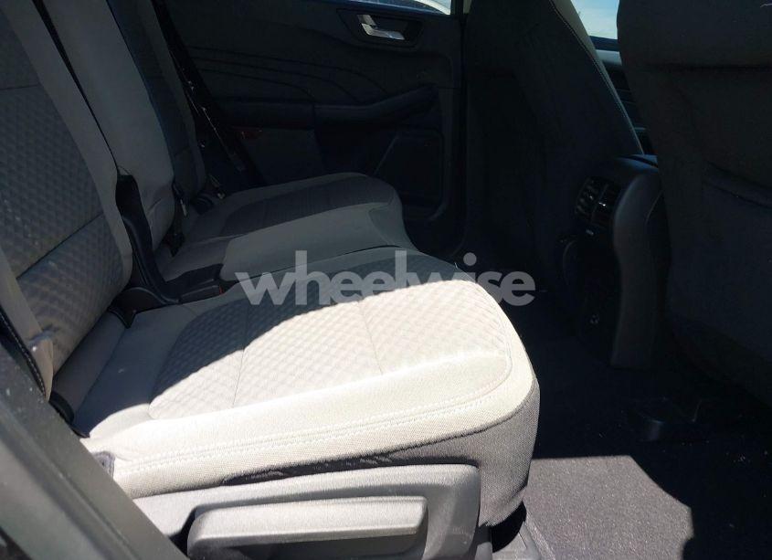 Photo 8 of 2021 Ford Escape SE HYBRID (VIN 1FMCU9BZ7MUA83308)