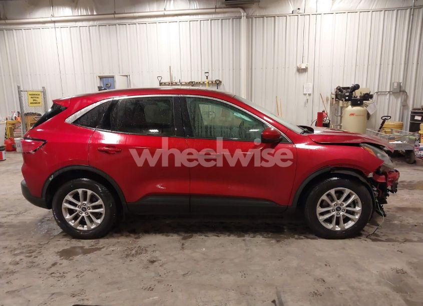 Photo 14 of 2021 Ford Escape SE HYBRID (VIN 1FMCU9BZ7MUB24231)