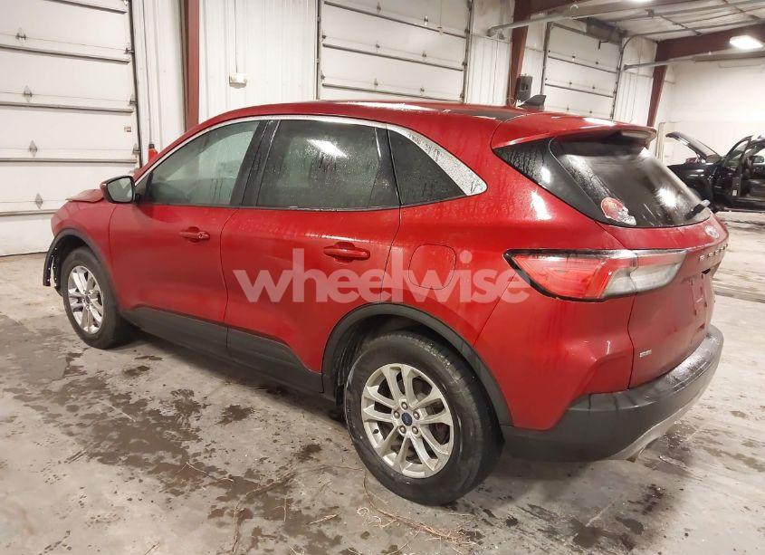 Photo 3 of 2021 Ford Escape SE HYBRID (VIN 1FMCU9BZ7MUB24231)