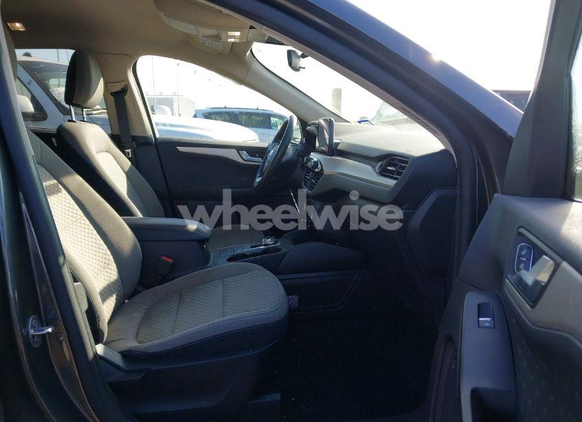 Photo 5 of 2020 Ford Escape SE SPORT HYBRID (VIN 1FMCU9BZ9LUB83599)