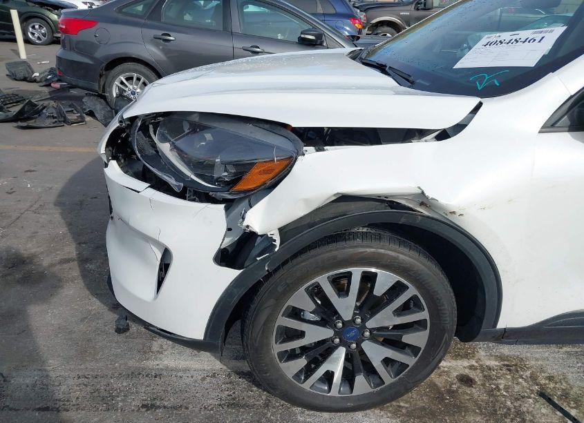 Photo 5 of 2020 Ford Escape SE SPORT HYBRID (VIN 1FMCU9BZ9LUC23258)