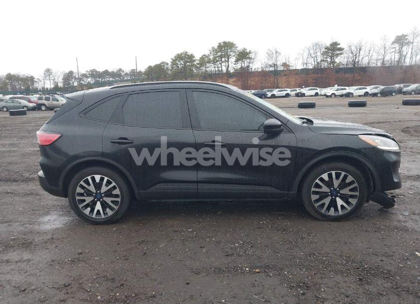 Photo 13 of 2020 Ford Escape SE SPORT HYBRID (VIN 1FMCU9BZ9LUC24975)