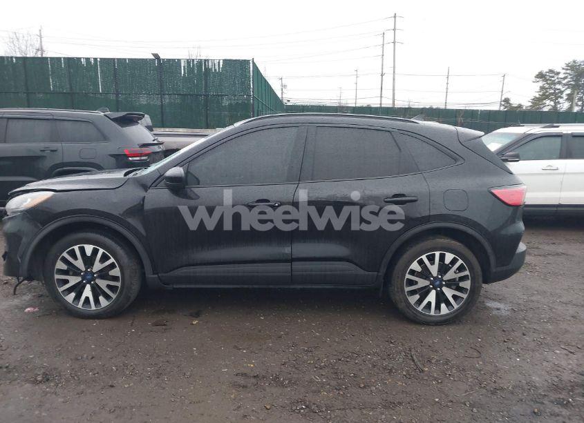 Photo 14 of 2020 Ford Escape SE SPORT HYBRID (VIN 1FMCU9BZ9LUC24975)