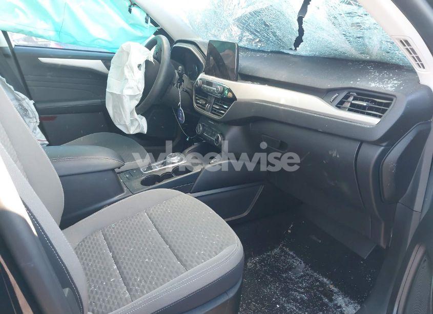 Photo 5 of 2022 Ford Escape SE HYBRID (VIN 1FMCU9BZ9NUA65149)