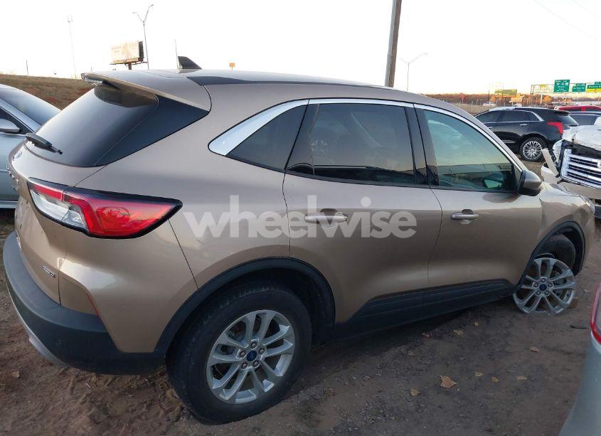 Photo 14 of 2021 Ford Escape SE HYBRID (VIN 1FMCU9BZXMUA53008)