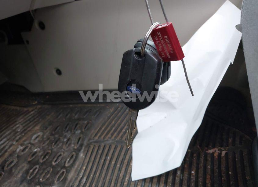 Photo 11 of 2010 Ford Escape XLS (VIN 1FMCU9C70AKC65324)