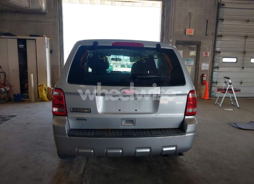 Photo 16 of 2012 Ford Escape XLS (VIN 1FMCU9C70CKB93771)