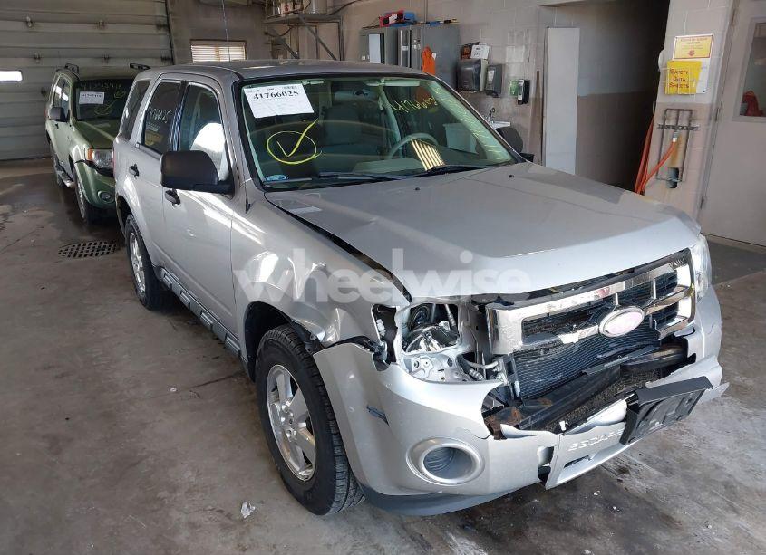 Photo 6 of 2012 Ford Escape XLS (VIN 1FMCU9C70CKB93771)