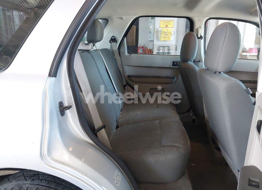 Photo 8 of 2012 Ford Escape XLS (VIN 1FMCU9C70CKB93771)