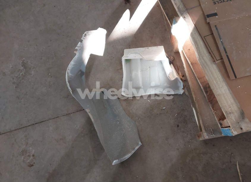 Photo 12 of 2012 Ford Escape XLS (VIN 1FMCU9C72CKC70575)