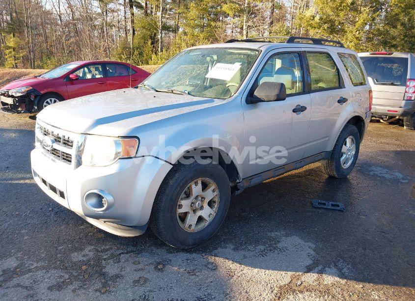 Photo 2 of 2012 Ford Escape XLS (VIN 1FMCU9C73CKA59515)