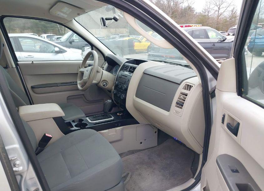 Photo 5 of 2012 Ford Escape XLS (VIN 1FMCU9C73CKB33192)