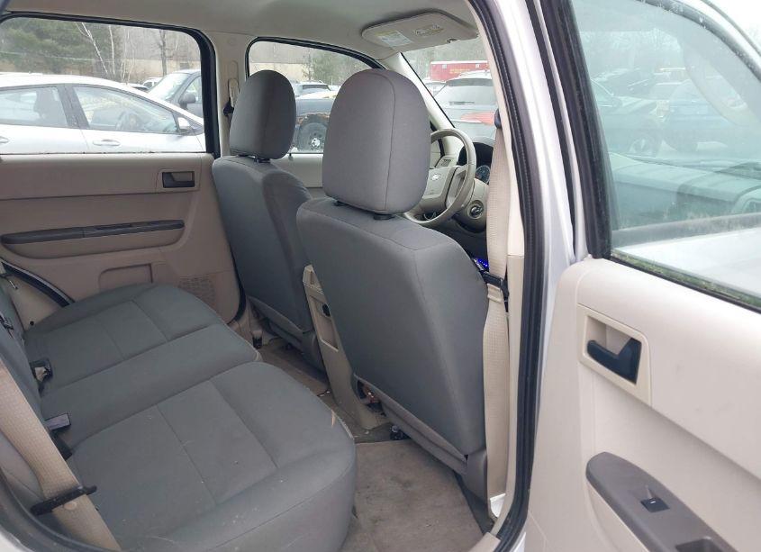 Photo 8 of 2012 Ford Escape XLS (VIN 1FMCU9C73CKB33192)