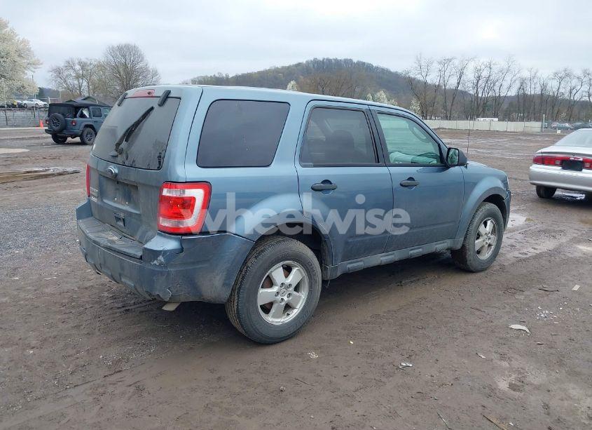 Photo 4 of 2012 Ford Escape XLS (VIN 1FMCU9C75CKB82796)