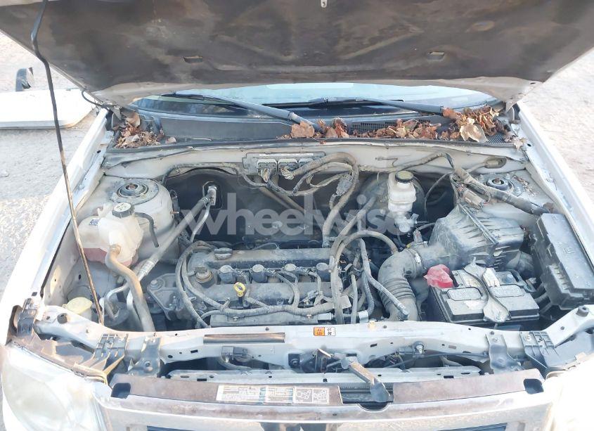 Photo 10 of 2012 Ford Escape XLS (VIN 1FMCU9C76CKA77460)