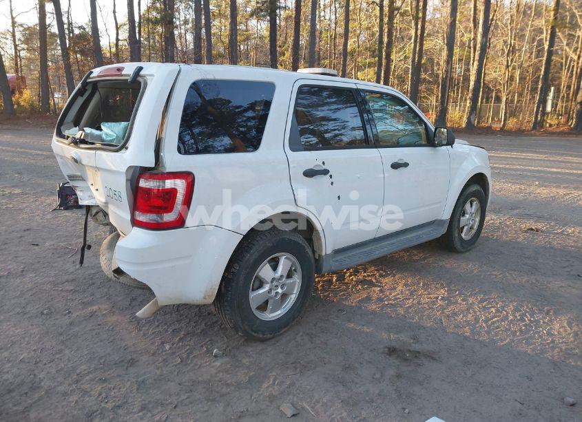 Photo 4 of 2012 Ford Escape XLS (VIN 1FMCU9C76CKA77460)