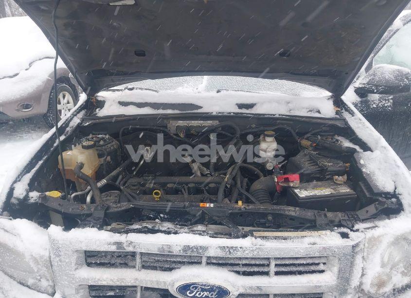 Photo 10 of 2011 Ford Escape (VIN 1FMCU9C77BKA20361)