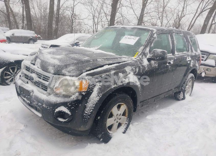 Photo 2 of 2011 Ford Escape (VIN 1FMCU9C77BKA20361)