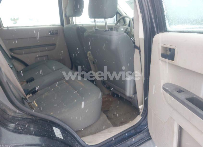 Photo 8 of 2011 Ford Escape (VIN 1FMCU9C77BKA20361)