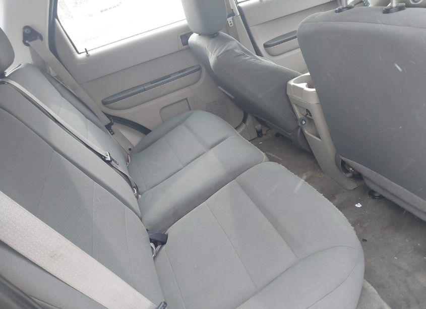 Photo 8 of 2011 Ford Escape XLS (VIN 1FMCU9C77BKB17088)