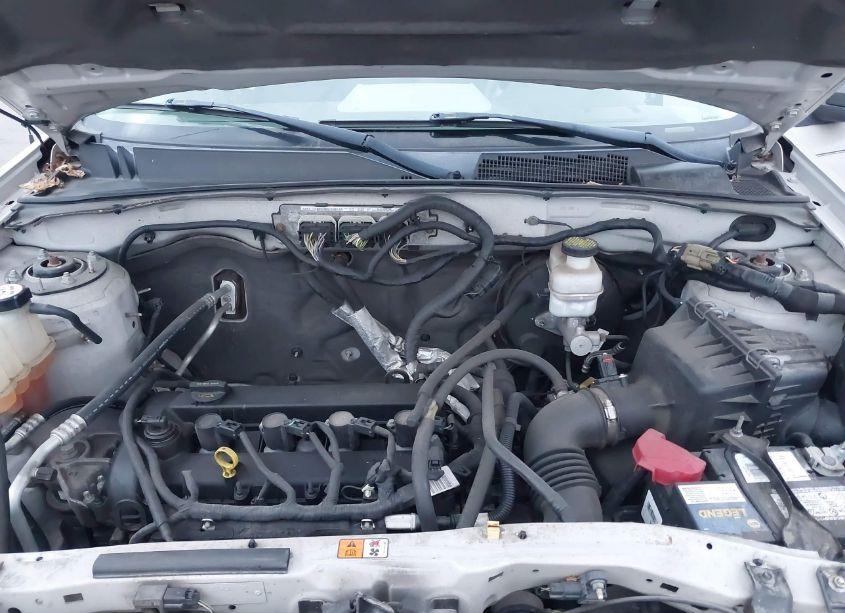 Photo 10 of 2011 Ford Escape XLS (VIN 1FMCU9C78BKA87874)