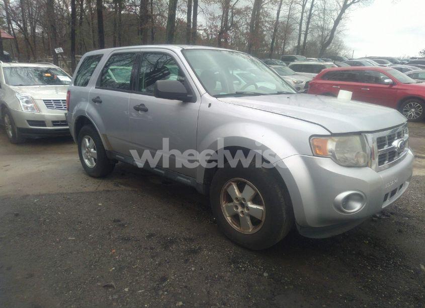 Photo 5 of 2011 Ford Escape XLS (VIN 1FMCU9C78BKB36913)