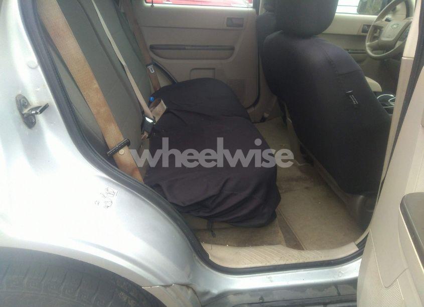 Photo 8 of 2011 Ford Escape XLS (VIN 1FMCU9C78BKB36913)