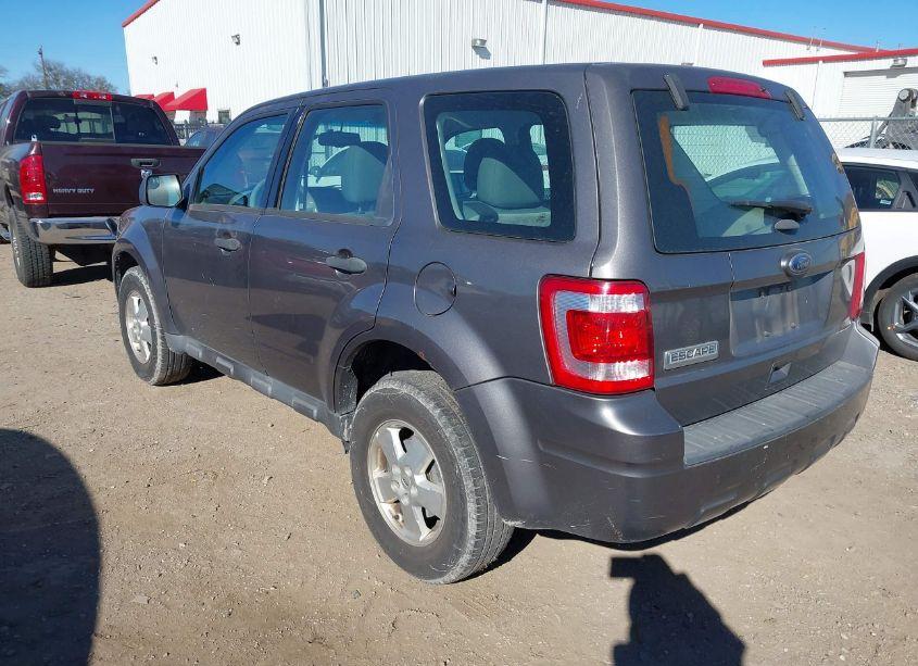 Photo 3 of 2011 Ford Escape XLS (VIN 1FMCU9C78BKC64908)