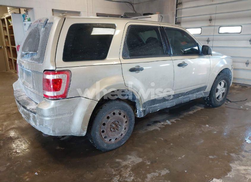 Photo 4 of 2012 Ford Escape XLS (VIN 1FMCU9C78CKA13288)